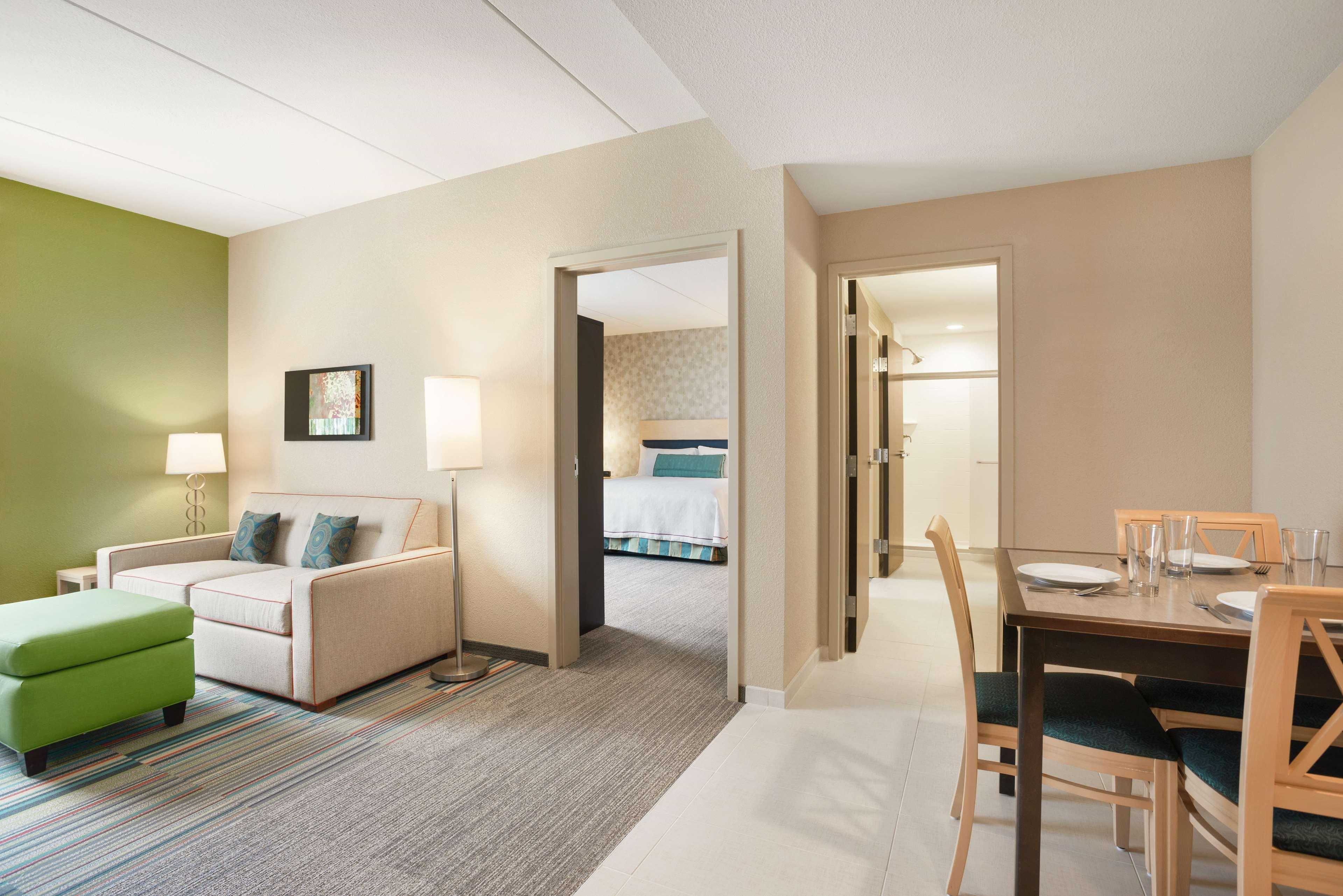 Hotel Home2 By Hilton West